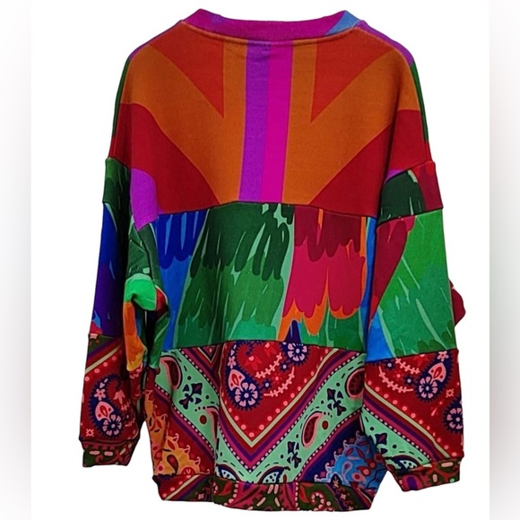 Farm Rio mixed red print sweatshirt large new with tag - Picture 4 of 4